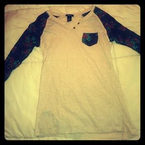 Cream shirt with black quarter sleeves (roses)